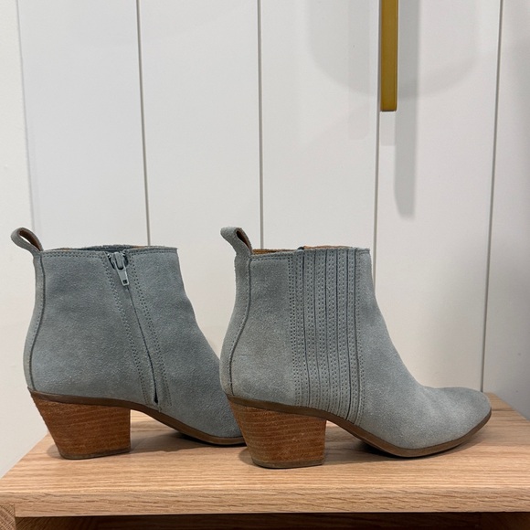 FRYE AND CO. Gray Ankle Boots - Picture 5 of 6